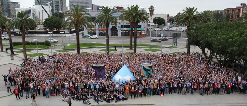 DrupalCon Los Angeles attendees group picture. Image by Diana Connolly.